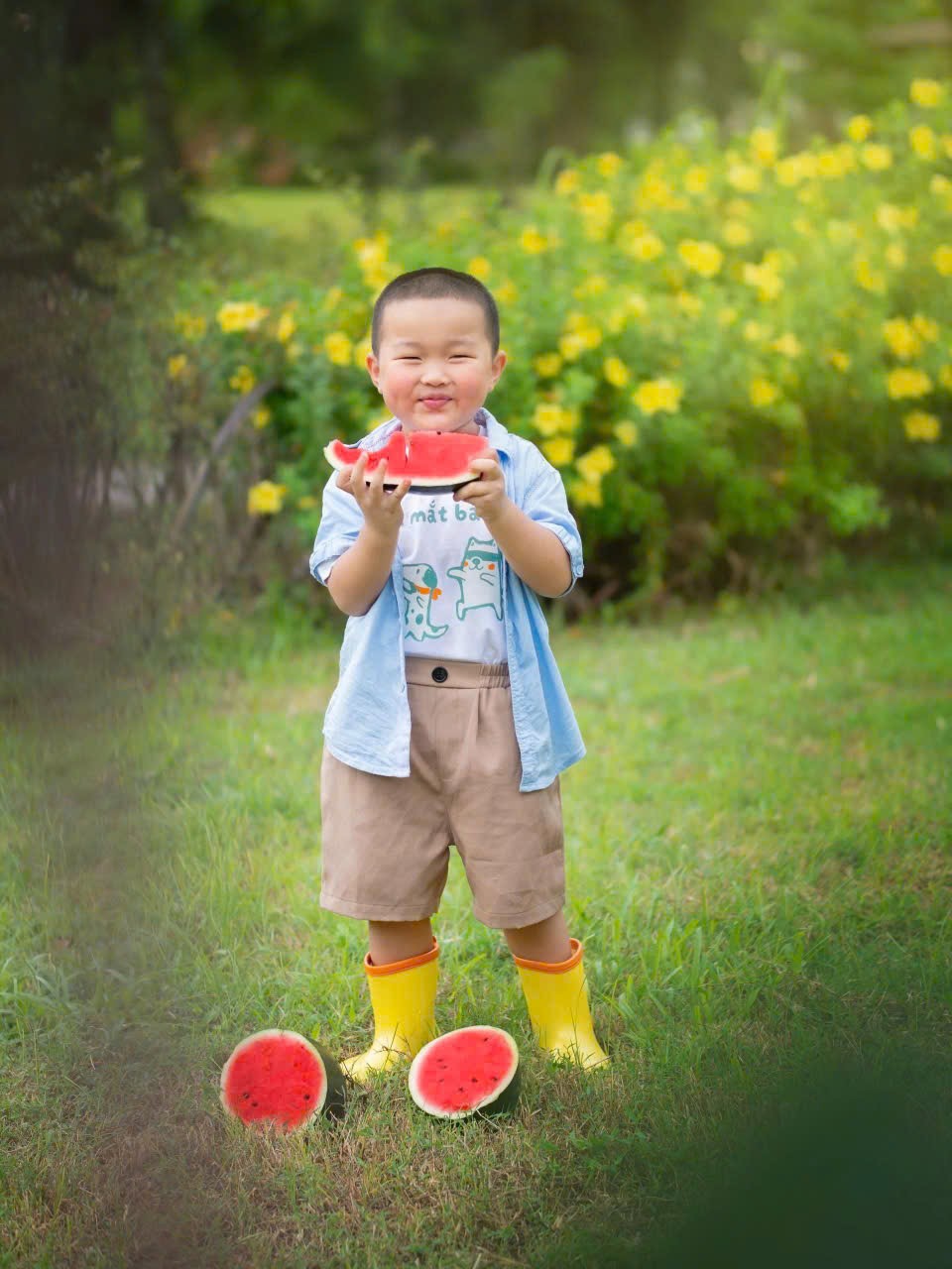 Bé dưa hấu và hoàng hôn watetpoint
