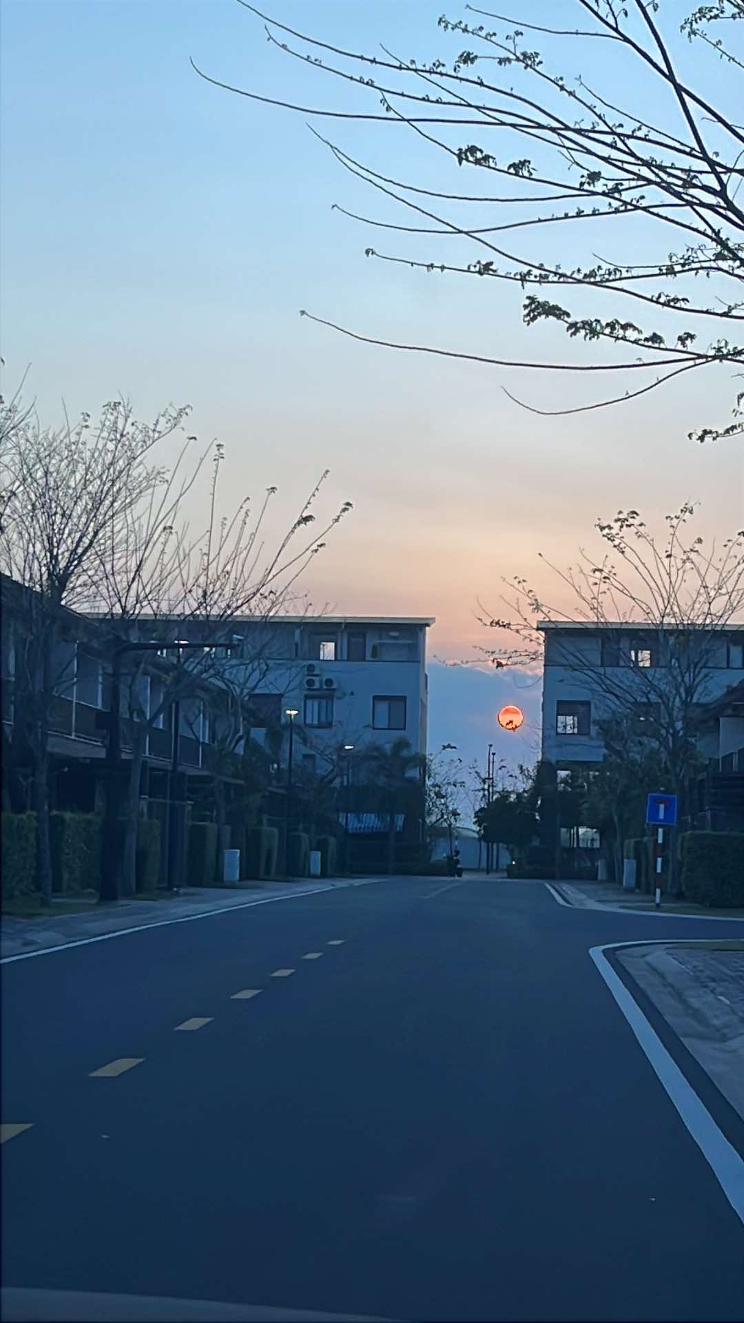 Hoàng hôn nơi tôi sống
